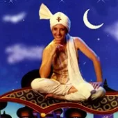 دانلود آهنگ  فاصله  دلم عاشق درون سینه خاموش