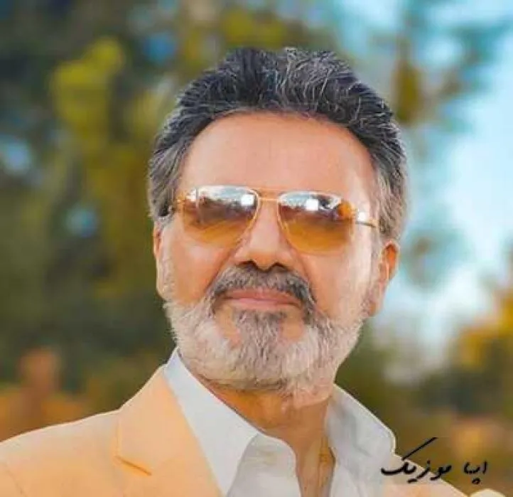 دانلود ریمیکس 40 آهنگ برتر معین   رادیو جوان طولانی شاد یکجا پشت سرهم