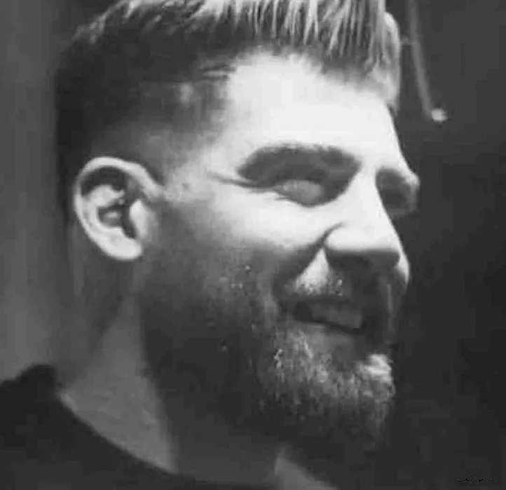 کوتاه نمیام من این سری رو + آهنگ اصلی محمد محرمی ترند اینستاگرام کیفیت 320 کوتاه نمیام من این سری رو + آهنگ اصلی محمد محرمی ترند اینستاگرام کیفیت 320