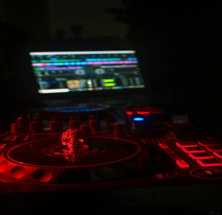 دانلود ♦️ریمیکس ترکیبی رپ بنام همدم ۲ رضا پیشرو امیر خلوت ناجی امیر تتلو گادپوری اینستایی دانلود ♦️ریمیکس ترکیبی رپ بنام همدم ۲ رضا پیشرو امیر خلوت ناجی امیر تتلو گادپوری اینستایی