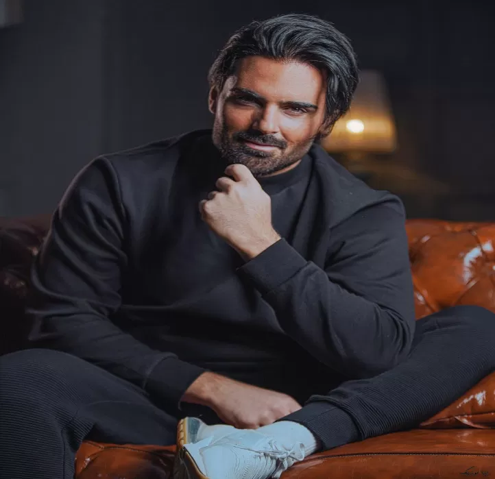 دانلود ریمیکس خط قرمز (ورژن جدید) دیجی کهزاد تهرانی حصین و رضا پیشرو و امیر خلوت و امیر تتلو و شایع دانلود ریمیکس خط قرمز (ورژن جدید) دیجی کهزاد تهرانی حصین و رضا پیشرو و امیر خلوت و امیر تتلو و شایع