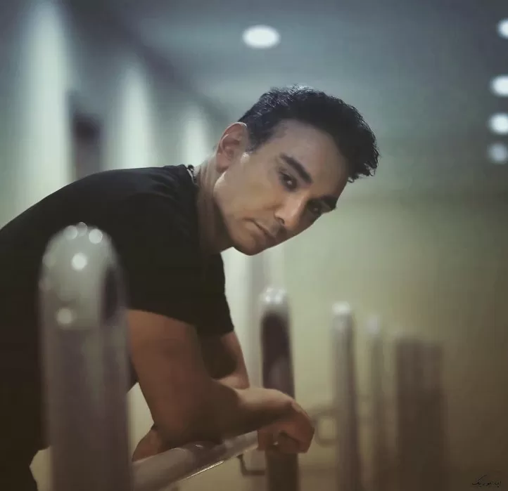 دانلود ریمیکس میشه مثله قدیما تو بچه بشی (هوش مصنوعی) شادمهر  با لینک مستقیم mp3 طولانی