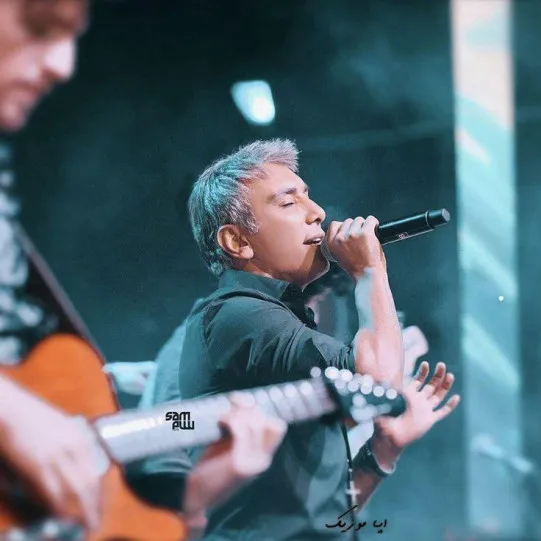 دانلود آهنگ شادمهر عقیلی همین که یک نفر از دور لباسش رنگ تو باشه ⋆ ریمیکس هوش مصنوعی