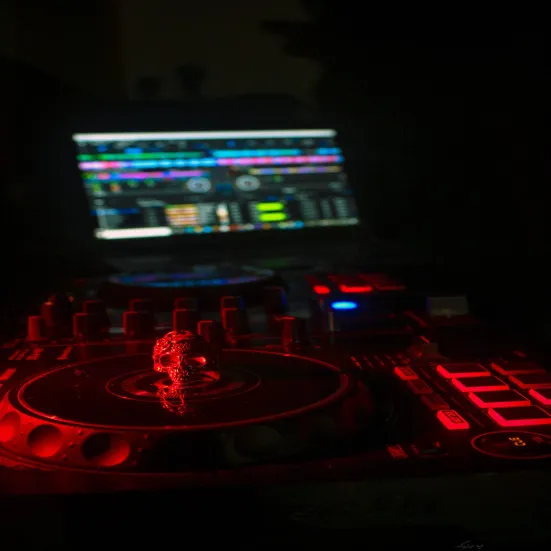 دانلود آهنگ وفا شریفوا ریمیکس حوری