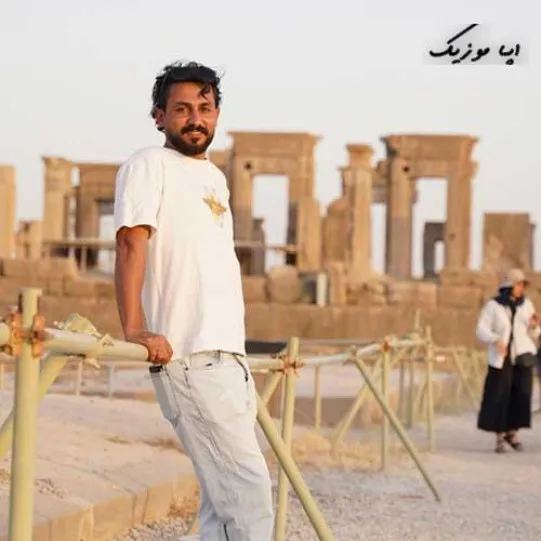 دانلود آهنگ حسین فرصت بی رحم